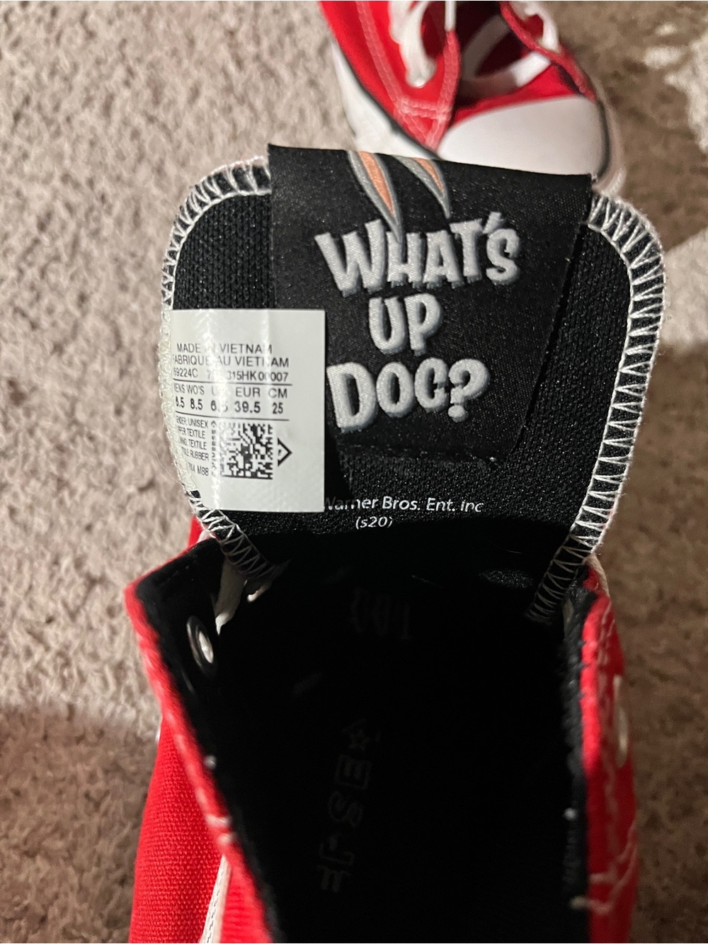 Converse x Warner Bros. 'What's Up Doc?' Bugs Bunny Sneakers - Picture 6 of 6